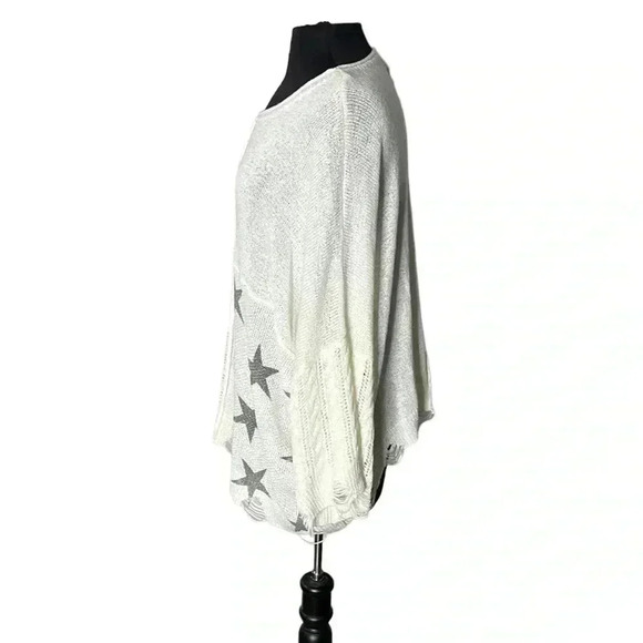 POL Light Weight Star Distressed Sweater Size S - Picture 3 of 7